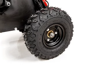 Rozdrabniacz spalinowy Cedrus RB02PRO – wydajny rębak do gałęzi do 12cm