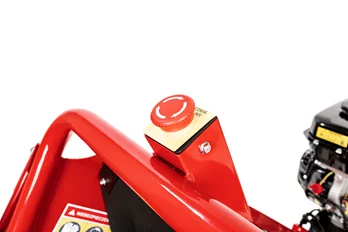 Rozdrabniacz spalinowy Cedrus RB02PRO – wydajny rębak do gałęzi do 12cm