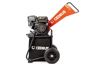 Rozdrabniacz spalinowy Cedrus RB01C – kompaktowy rębak do gałęzi do 50 mm